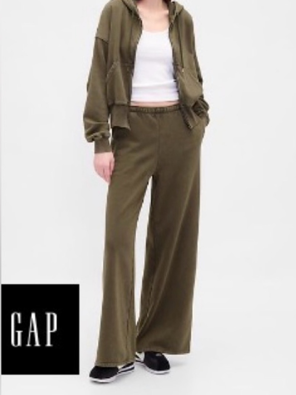 Gap wide vintage soft baggy green sweatpants